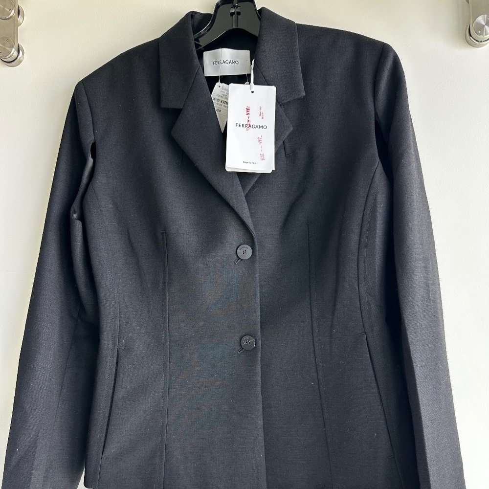 Ferragamo Women's - open-sleeves wool-blend blazer - Wool blend - NWT size 8 - Picture 2 of 5